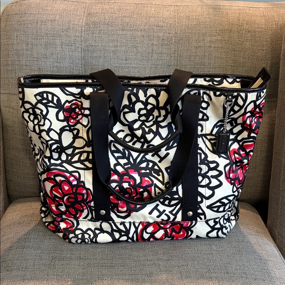 Coach Handbags - Rare Coach Glam Floral Tote Bag Black/White/Pink 💕🌺